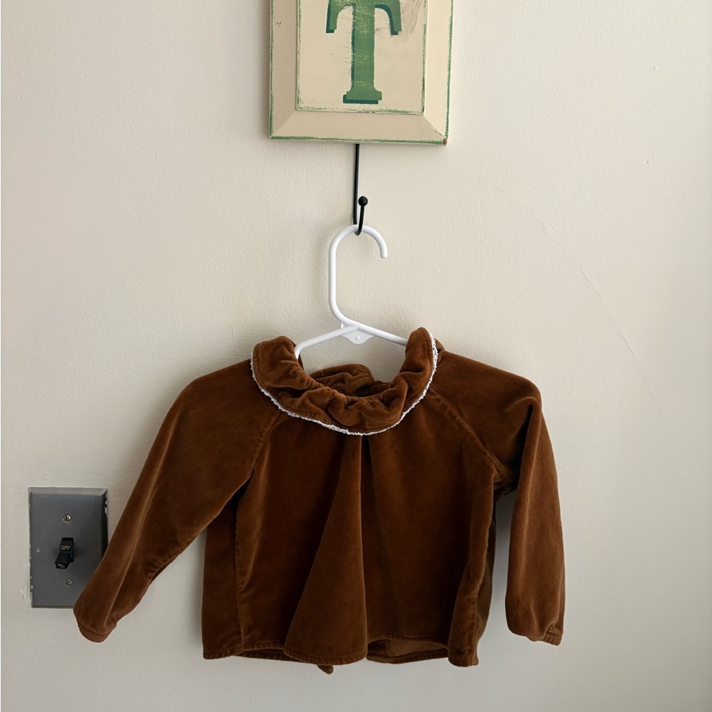 Lili Lottie brown velvet collared top